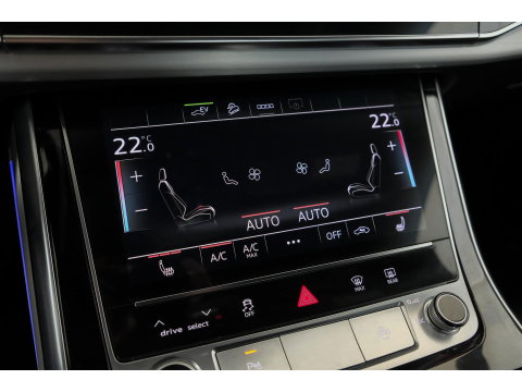 Audi Q7 60 TFSIe 455pk Competition Panoramadak RS-stoelen Trekhaak *SOH 87%* Laser led Softclose NLauto