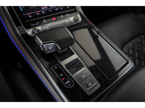 Audi Q7 60 TFSIe 455pk Competition Panoramadak RS-stoelen Trekhaak *SOH 87%* Laser led Softclose NLauto