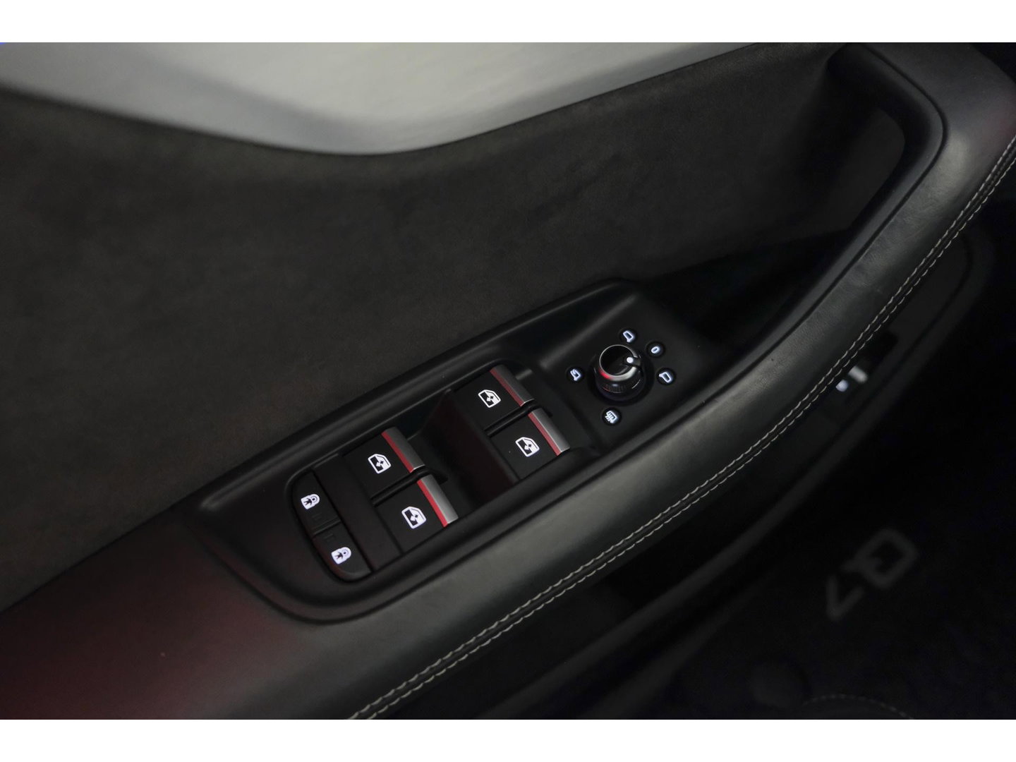 Audi Q7 60 TFSIe 455pk Competition Panoramadak RS-stoelen Trekhaak *SOH 87%* Laser led Softclose NLauto
