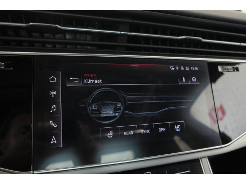 Audi Q7 60 TFSIe 455pk Competition Panoramadak RS-stoelen Trekhaak *SOH 87%* Laser led Softclose NLauto