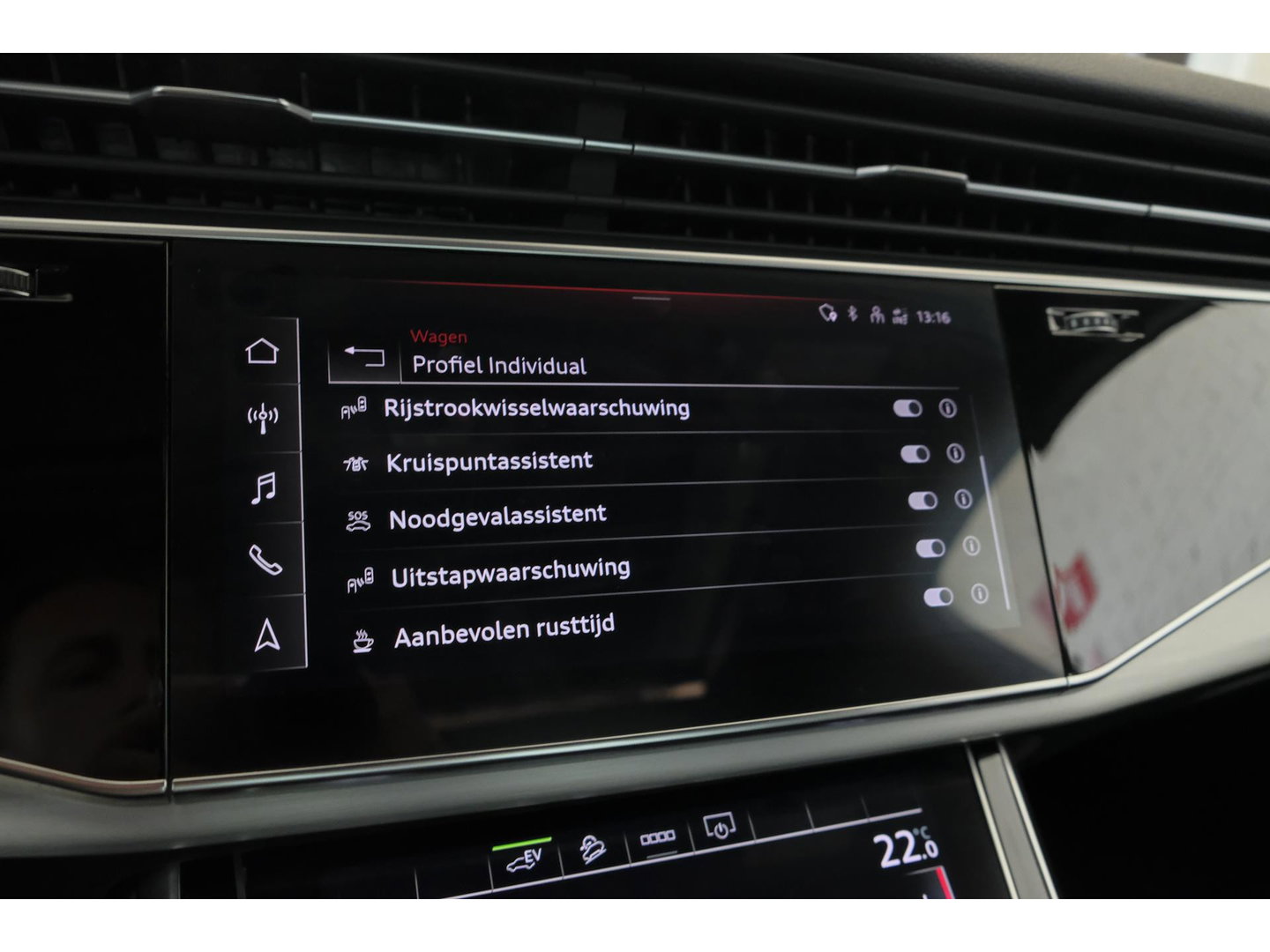 Audi Q7 60 TFSIe 455pk Competition Panoramadak RS-stoelen Trekhaak *SOH 87%* Laser led Softclose NLauto