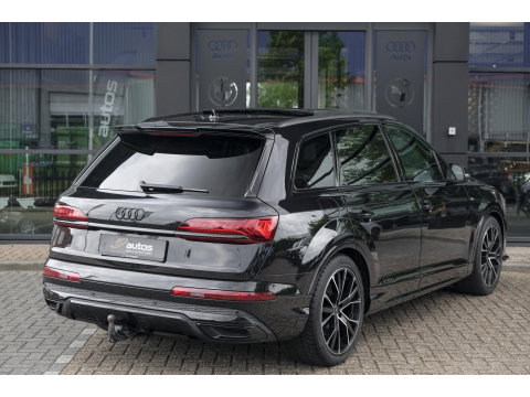Audi Q7 60 TFSIe 455pk Competition Panoramadak RS-stoelen Trekhaak *SOH 87%* Laser led Softclose NLauto
