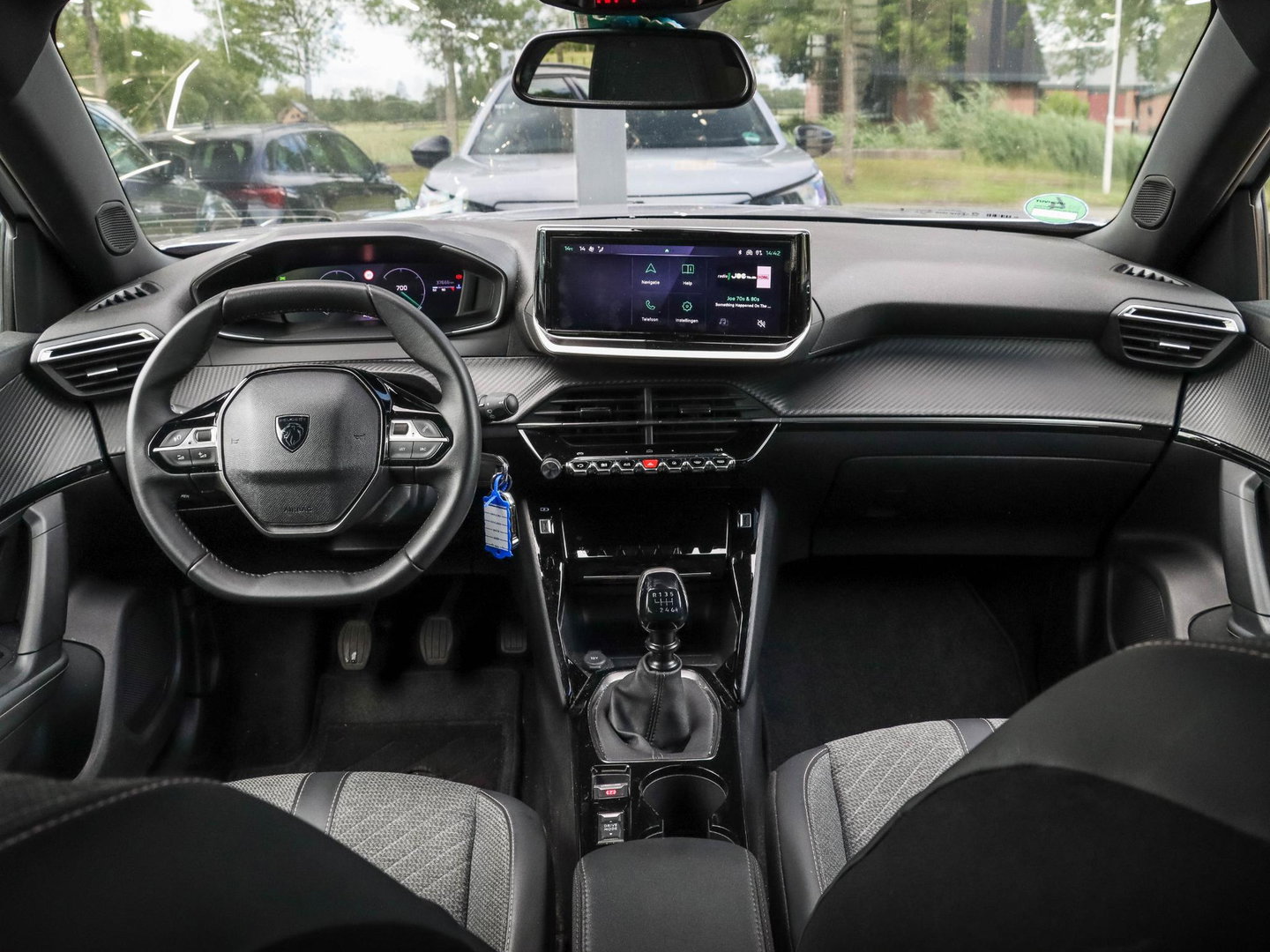 Peugeot 2008 1.2 PureTech 100 Allure | Trekhaak | Camera