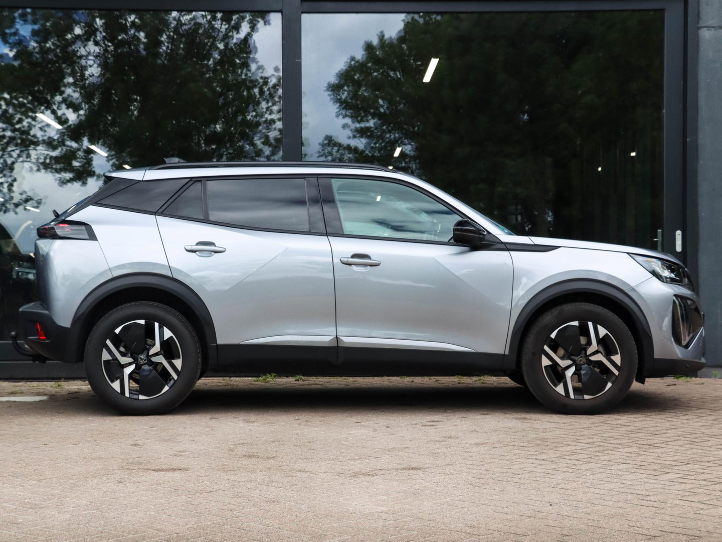 Peugeot 2008 1.2 PureTech 100 Allure | Trekhaak | Camera