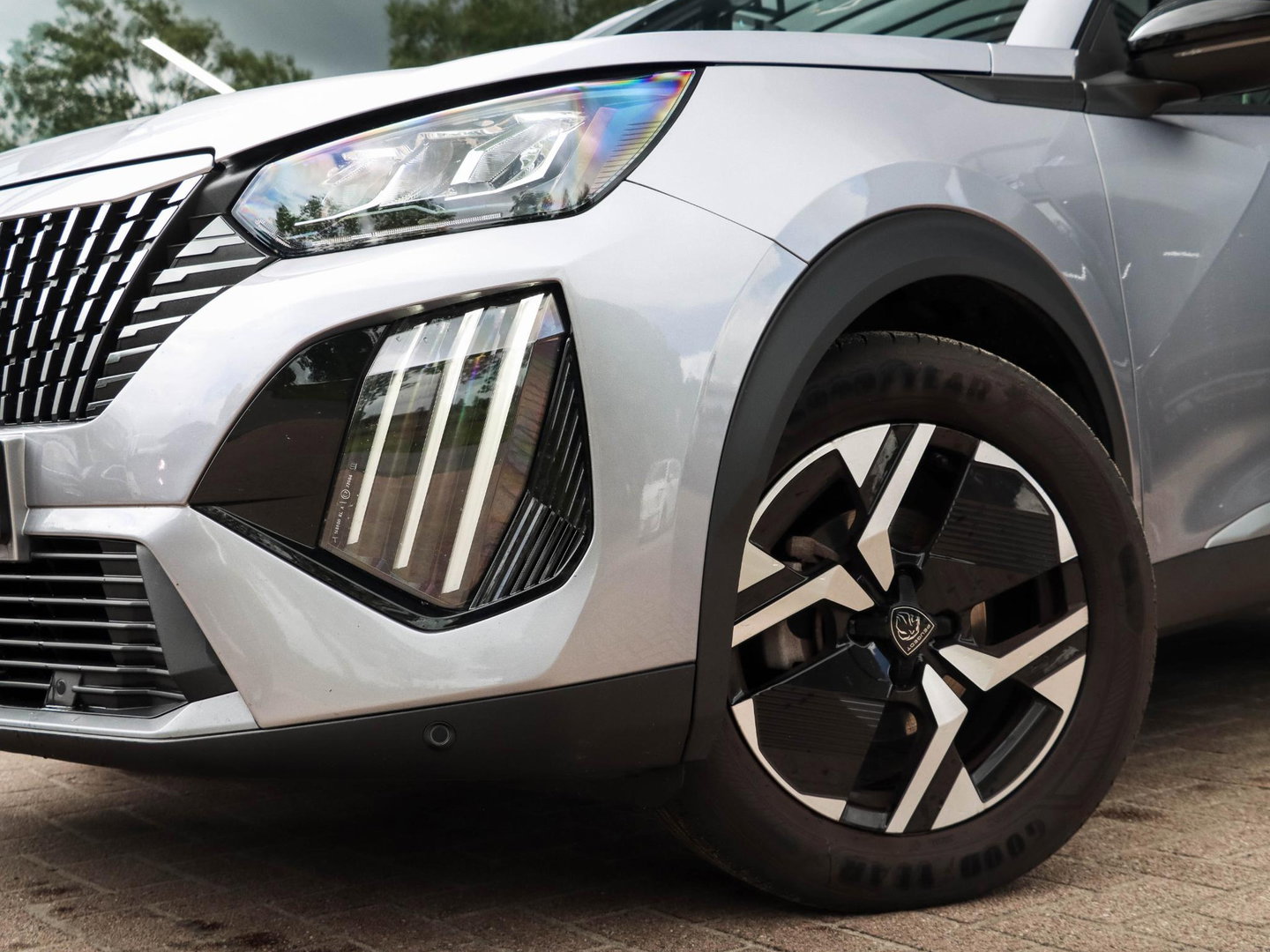 Peugeot 2008 1.2 PureTech 100 Allure | Trekhaak | Camera