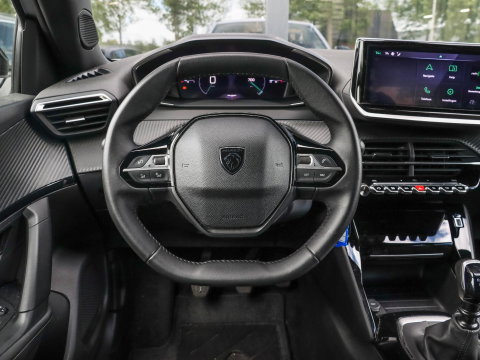 Peugeot 2008 1.2 PureTech 100 Allure | Trekhaak | Camera