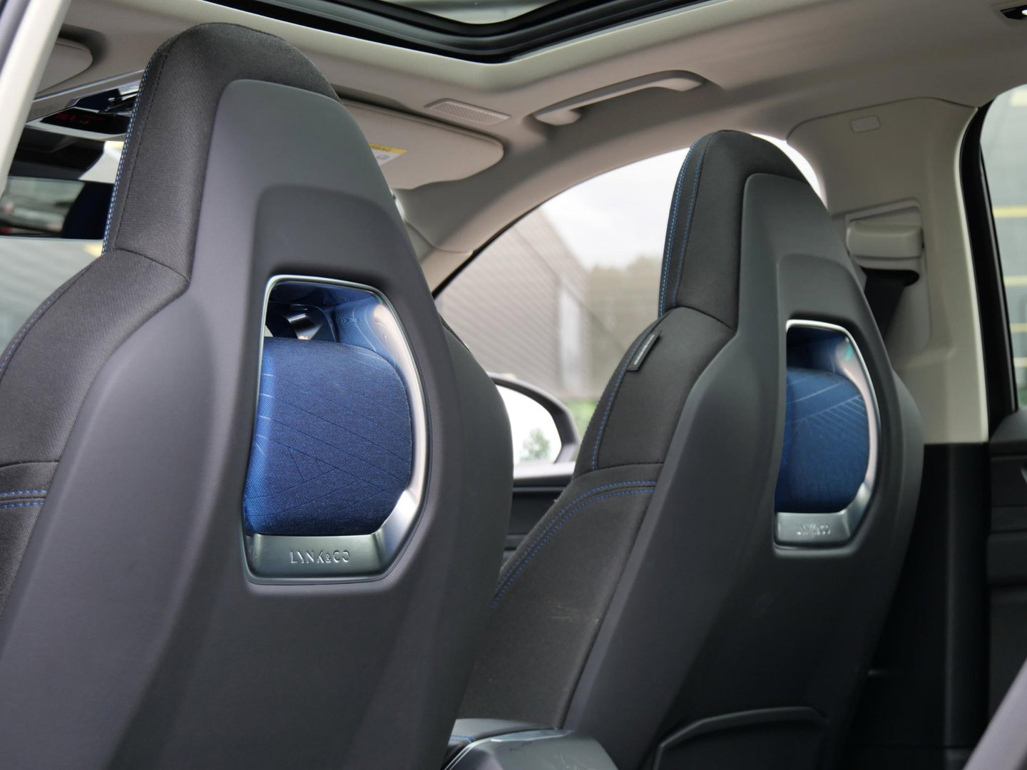 Lynk & Co 01 PHEV/ 360°CAMERA/ TREKHAAK/ PANORAMADAK/ SFEERVERLICHTING