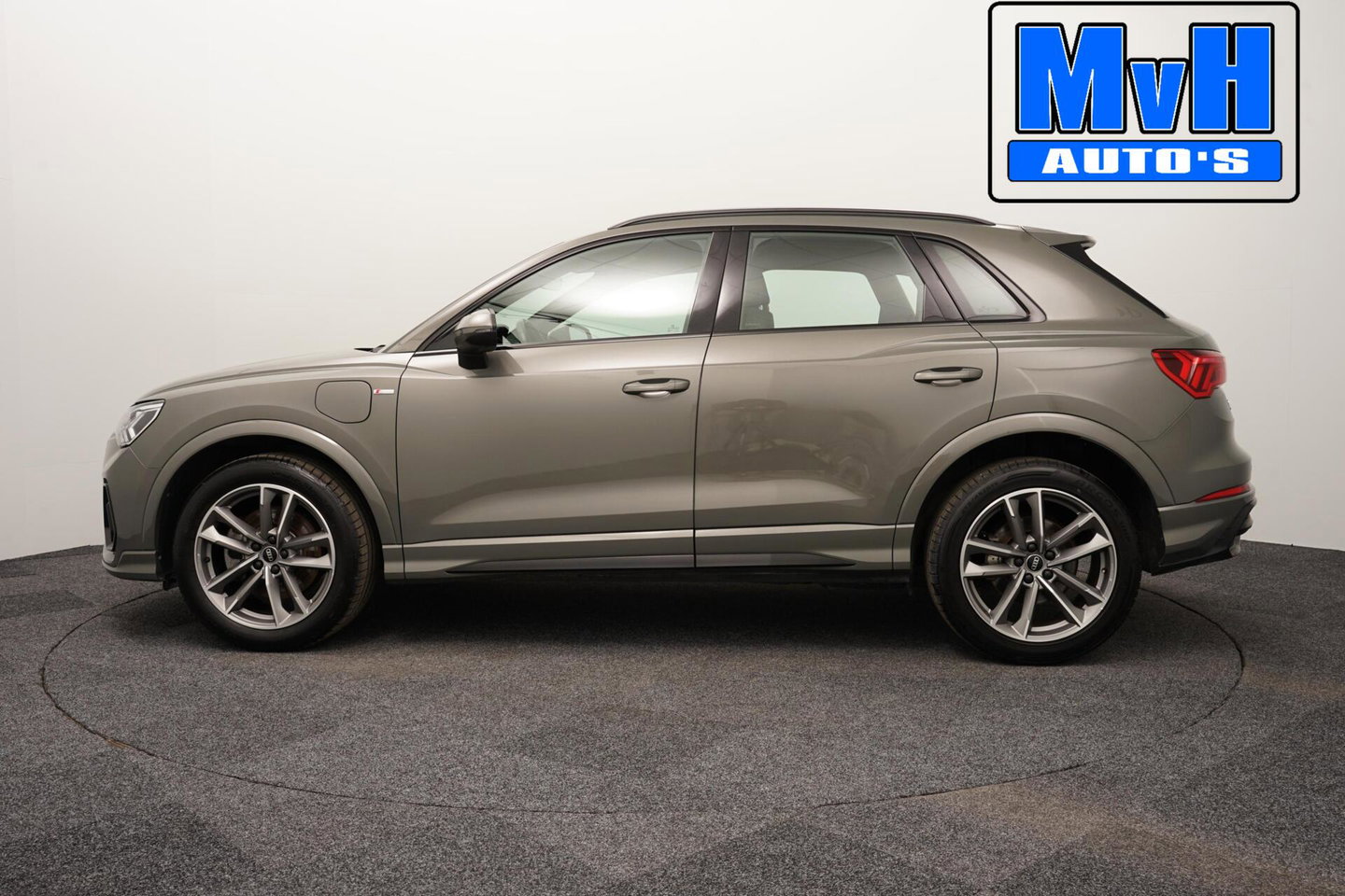 Audi Q3 45 TFSI e S edition|S-Line|245PK|CAMERA|VIRTUAL|LED
