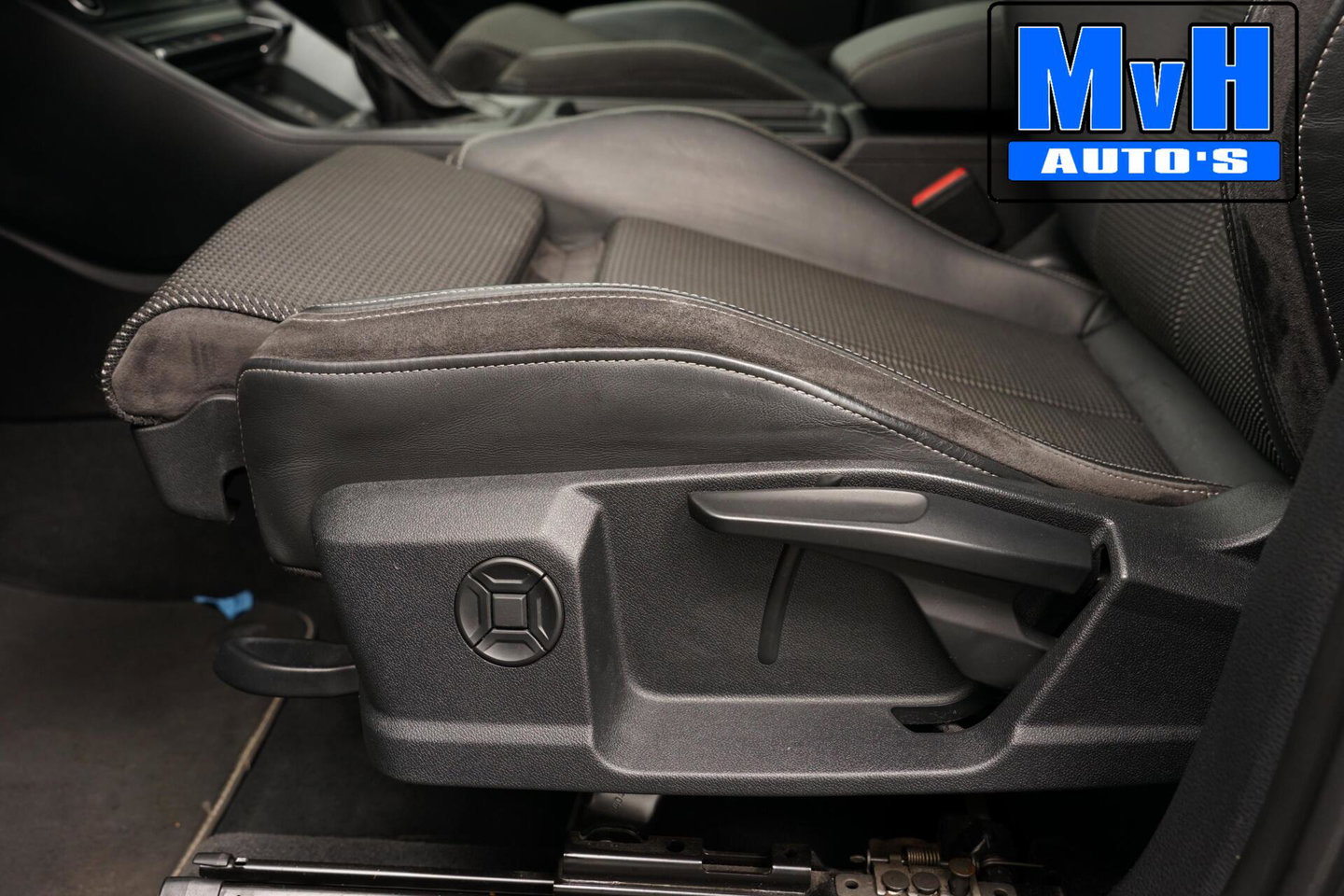 Audi Q3 45 TFSI e S edition|S-Line|245PK|CAMERA|VIRTUAL|LED
