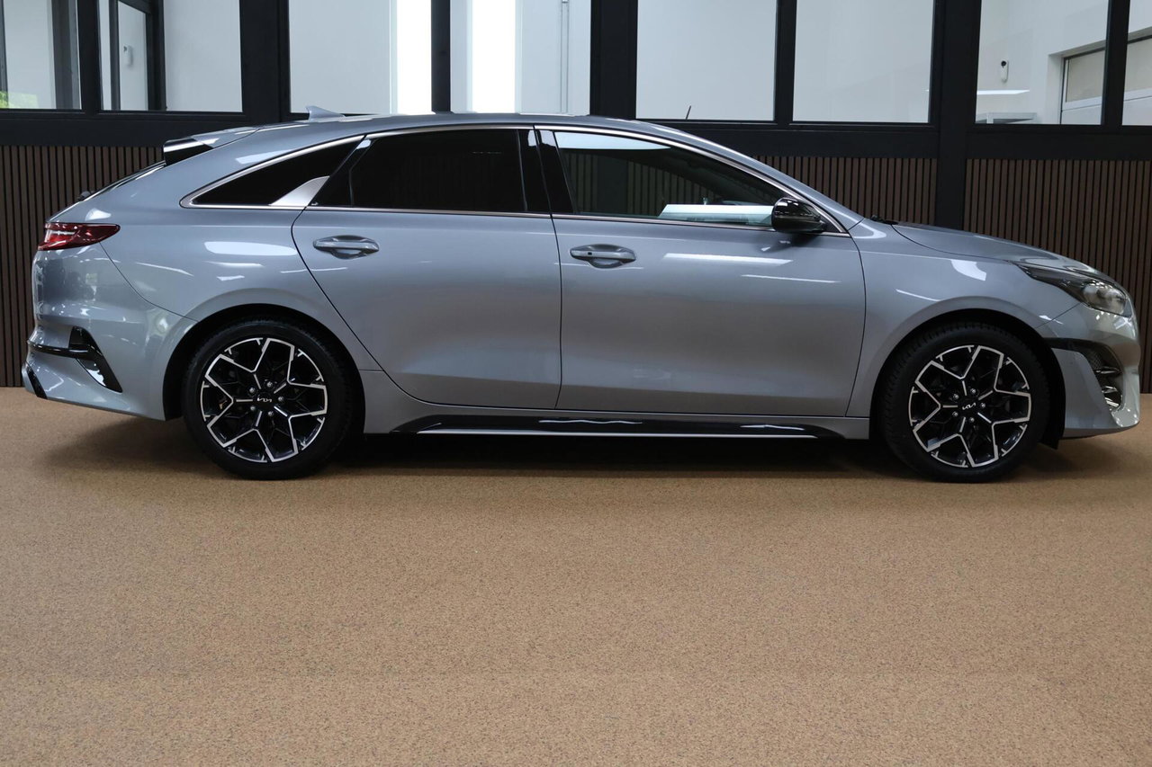 Kia ProCeed