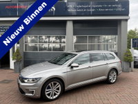 Volkswagen Passat - Variant 1.4 TSI GTE Connected Series Plus Panodak,18Inch,Trekhaak,Camera 2016 Vol optie 204pk