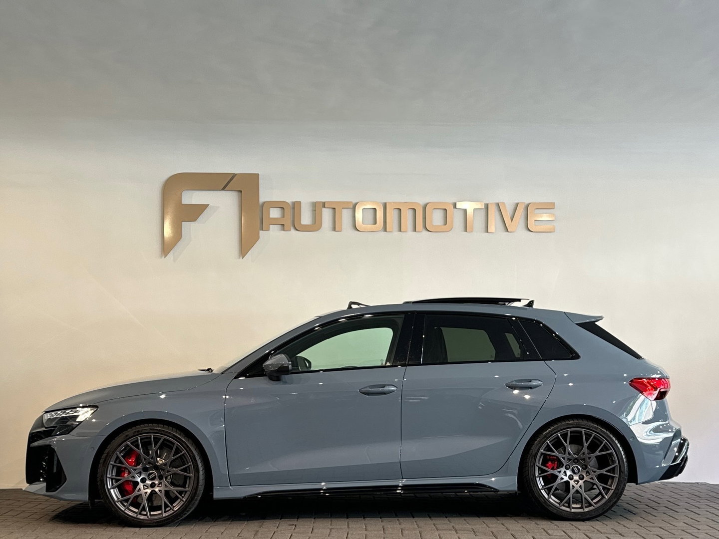 Audi RS3 Sportback 2.5 TFSI quattro Pano|Kuip|HuD|Sonos|PPF