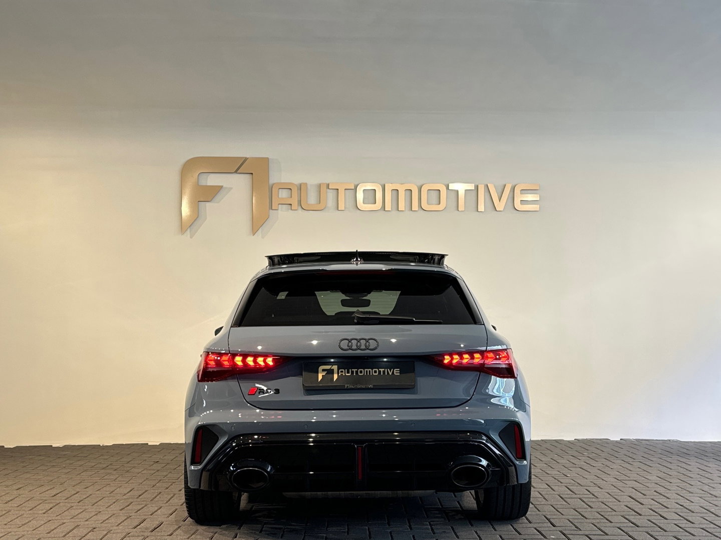 Audi RS3 Sportback 2.5 TFSI quattro Pano|Kuip|HuD|Sonos|PPF