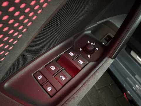 Audi RS3 Sportback 2.5 TFSI quattro Pano|Kuip|HuD|Sonos|PPF
