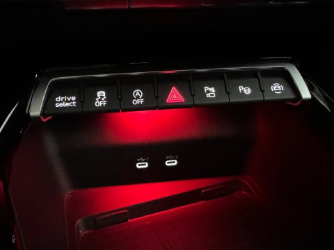 Audi RS3 Sportback 2.5 TFSI quattro Pano|Kuip|HuD|Sonos|PPF