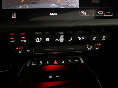 Audi RS3 Sportback 2.5 TFSI quattro Pano|Kuip|HuD|Sonos|PPF