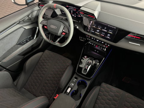 Audi RS3 Sportback 2.5 TFSI quattro Pano|Kuip|HuD|Sonos|PPF
