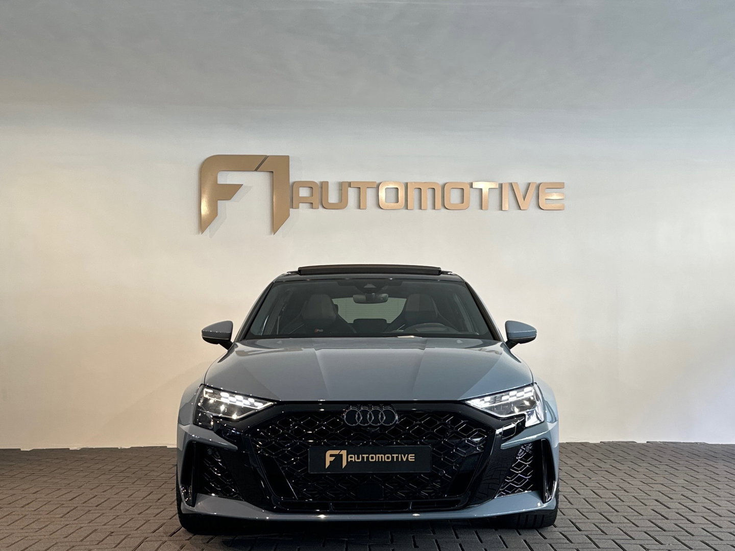 Audi RS3 Sportback 2.5 TFSI quattro Pano|Kuip|HuD|Sonos|PPF