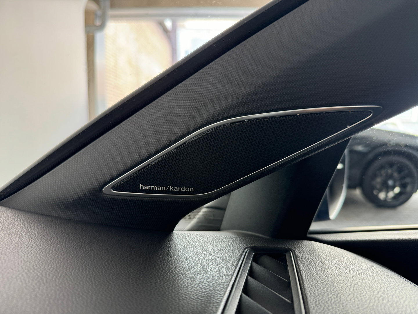 Volkswagen Golf 2.0 TSI 4M R Performance Pano|Akrapovic|Memory