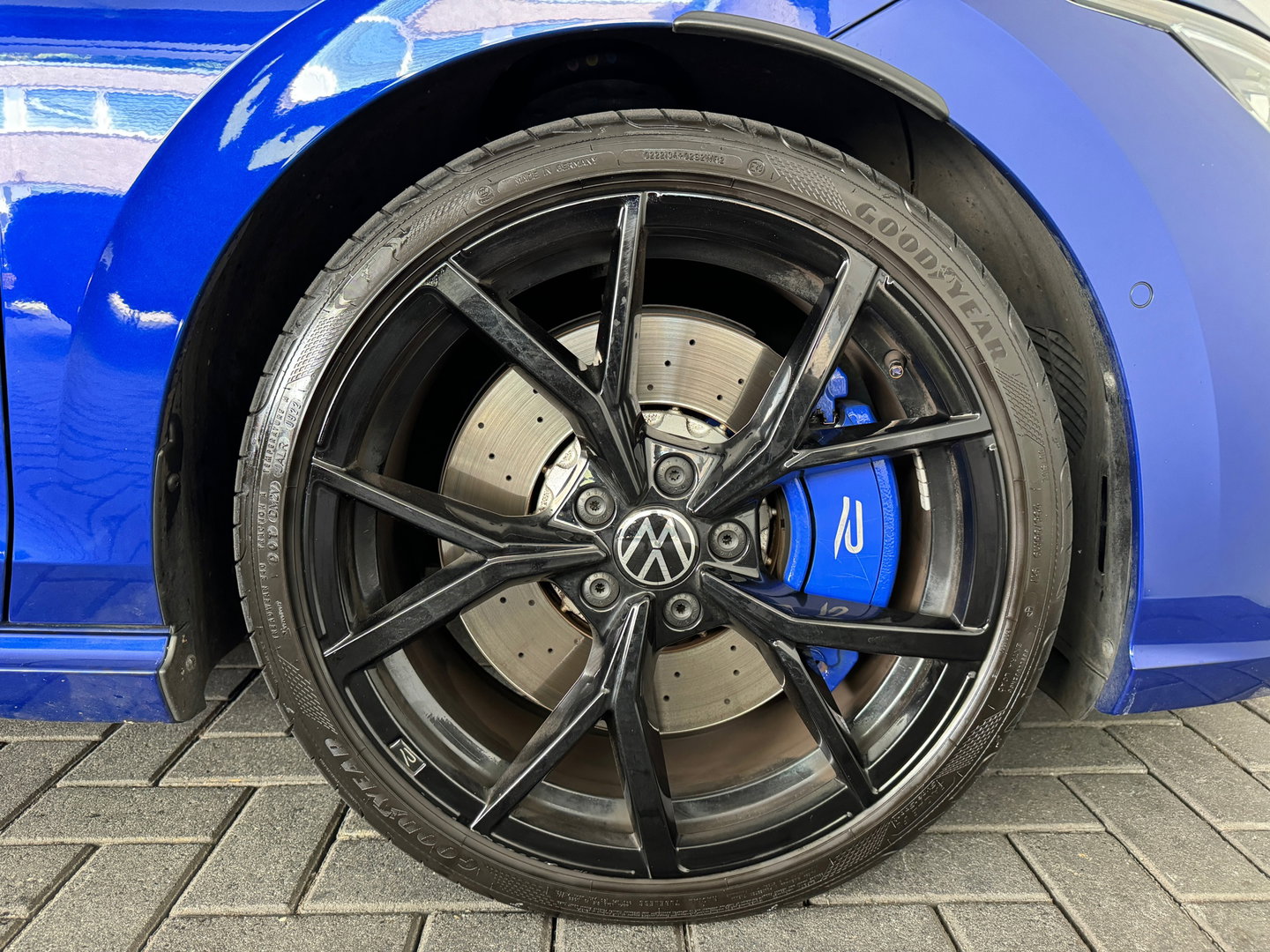 Volkswagen Golf 2.0 TSI 4M R Performance Pano|Akrapovic|Memory