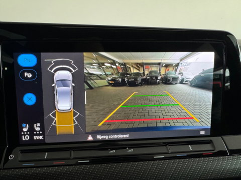 Volkswagen Golf 2.0 TSI 4M R Performance Pano|Akrapovic|Memory