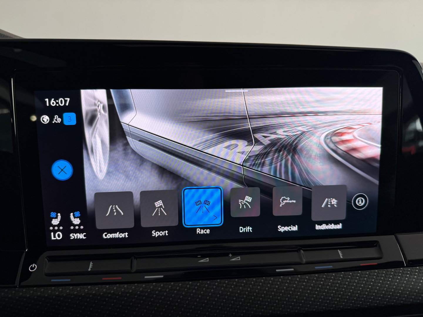 Volkswagen Golf 2.0 TSI 4M R Performance Pano|Akrapovic|Memory