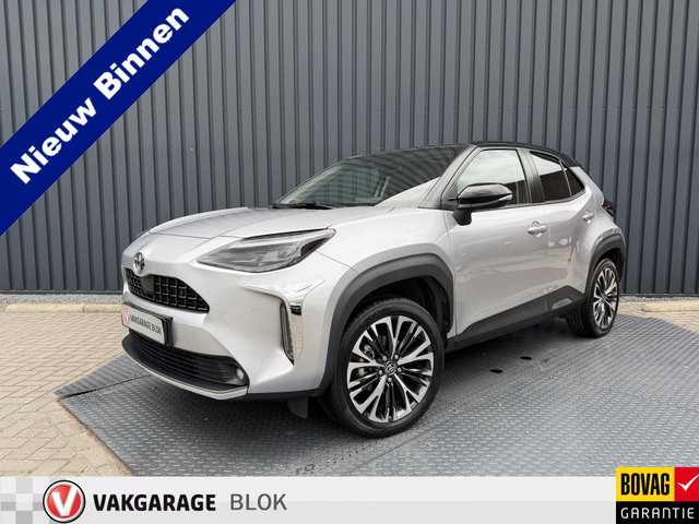 Toyota Yaris Cross - 1.5 Hybrid Executive / Bi tone AWD | Afnm. Trekhaak | Pano dak | JBL | 10jr GARANTIE | Rijklaar!!!