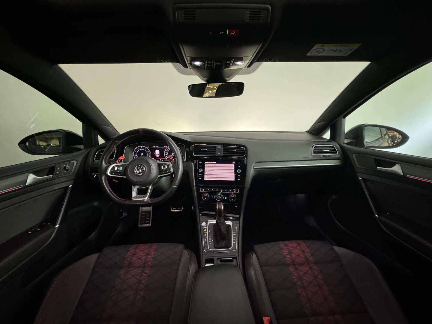 Volkswagen Golf 2.0 TSI GTI TCR Pano|Keyless|DCC|PPF|Milltek
