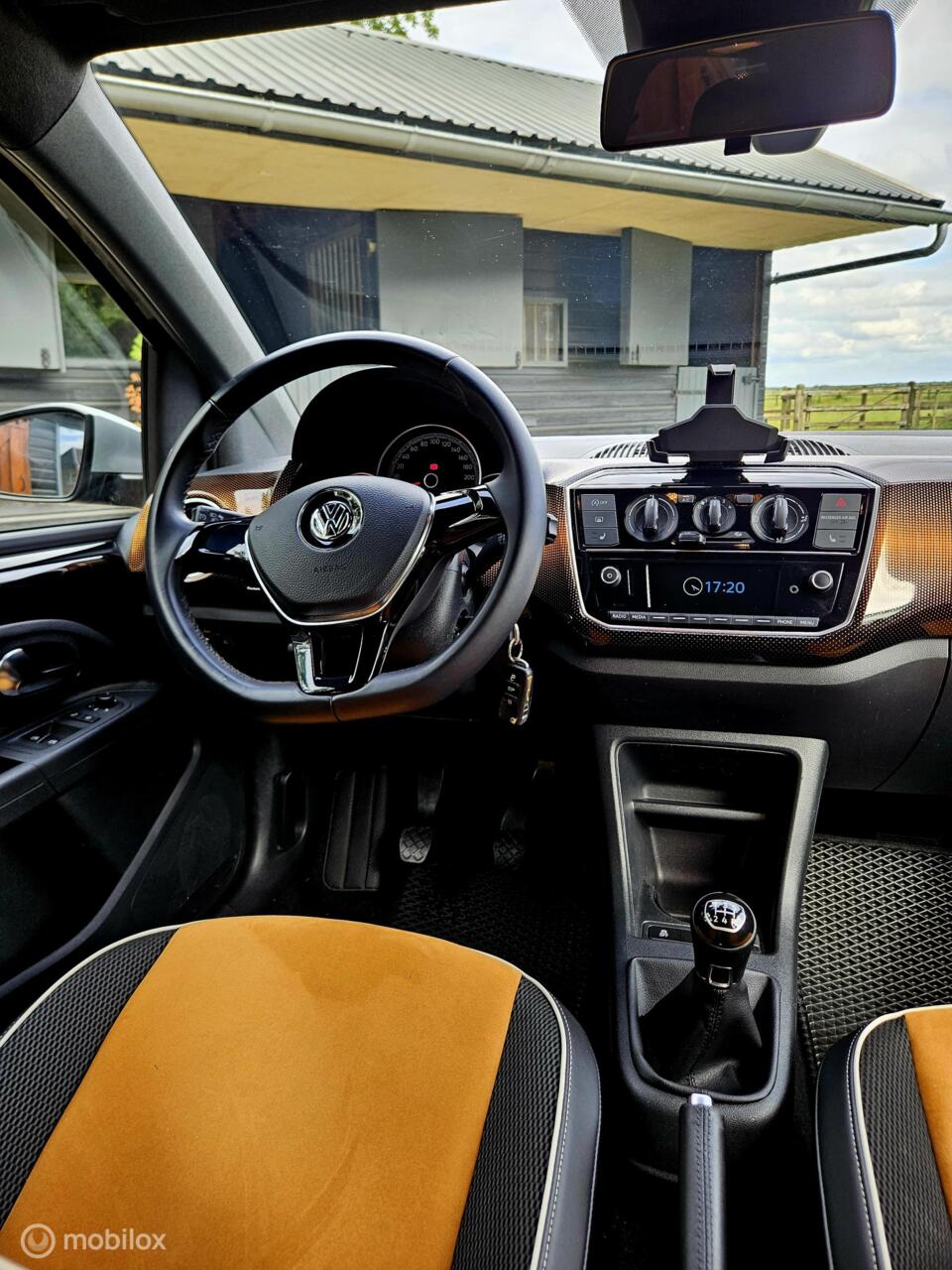 Volkswagen up!