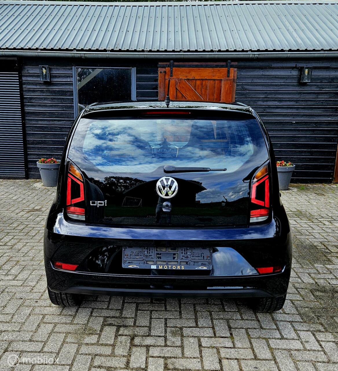 Volkswagen up!