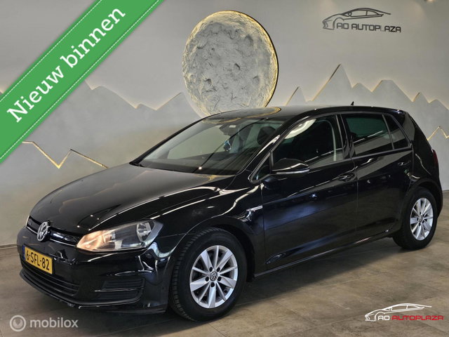 Volkswagen Golf - 1.6 TDI Comfortline BlueMotion Navigatie/PDC