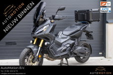 Honda X-ADV - 750 | Akra| Mistlampen | Koffer | Smoked Windscherm