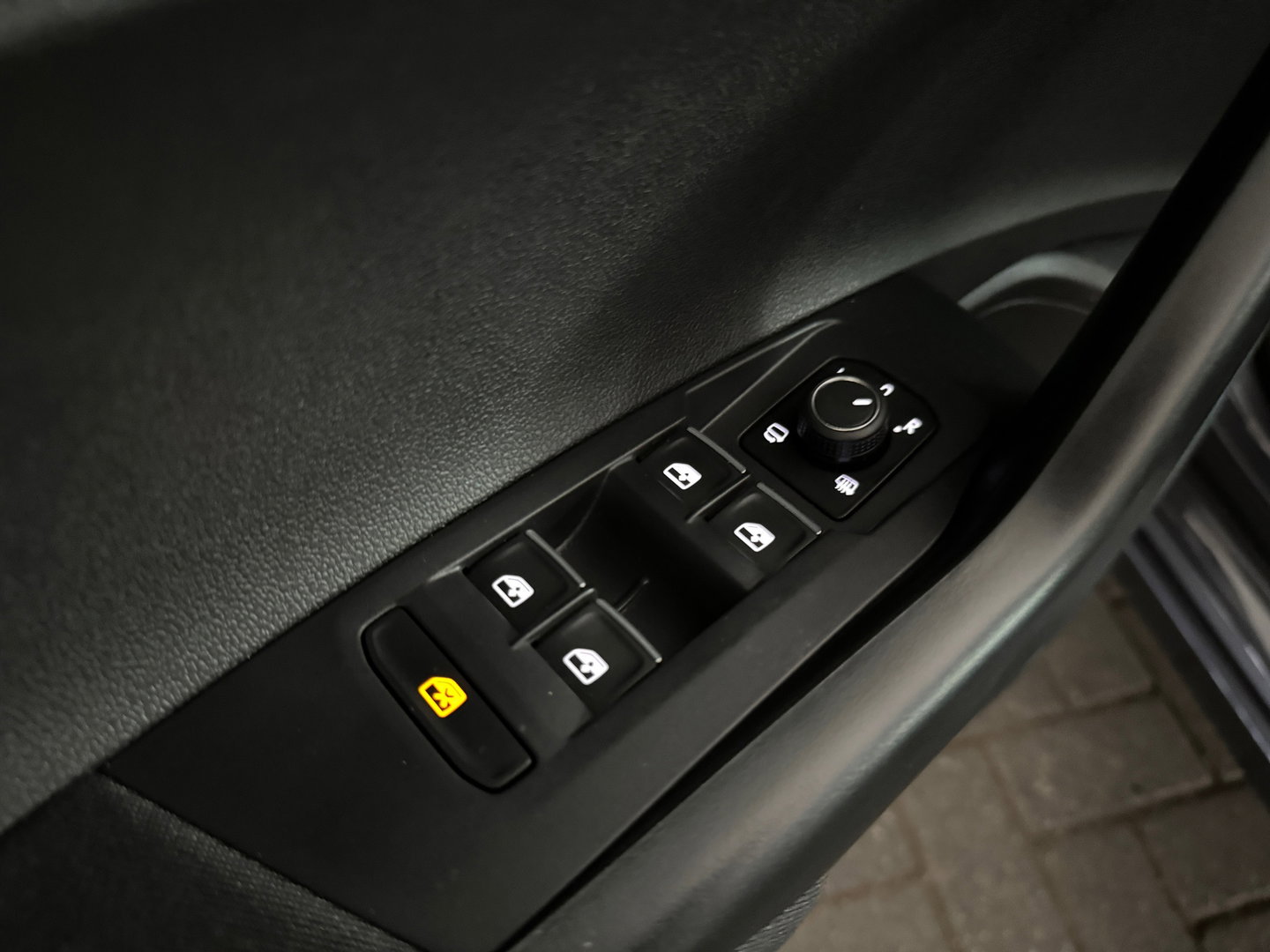 Volkswagen Taigo 1.0 TSI R-Line Edition Keyless|CarPlay|IQ
