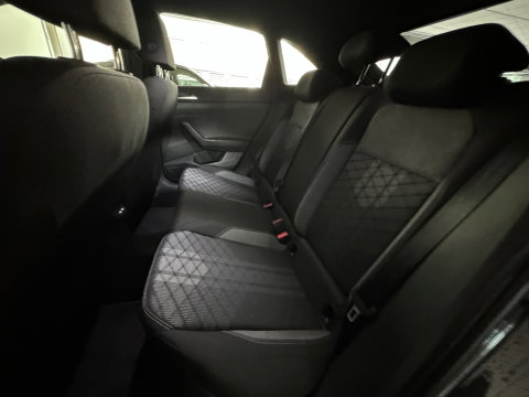 Volkswagen Taigo 1.0 TSI R-Line Edition Keyless|CarPlay|IQ