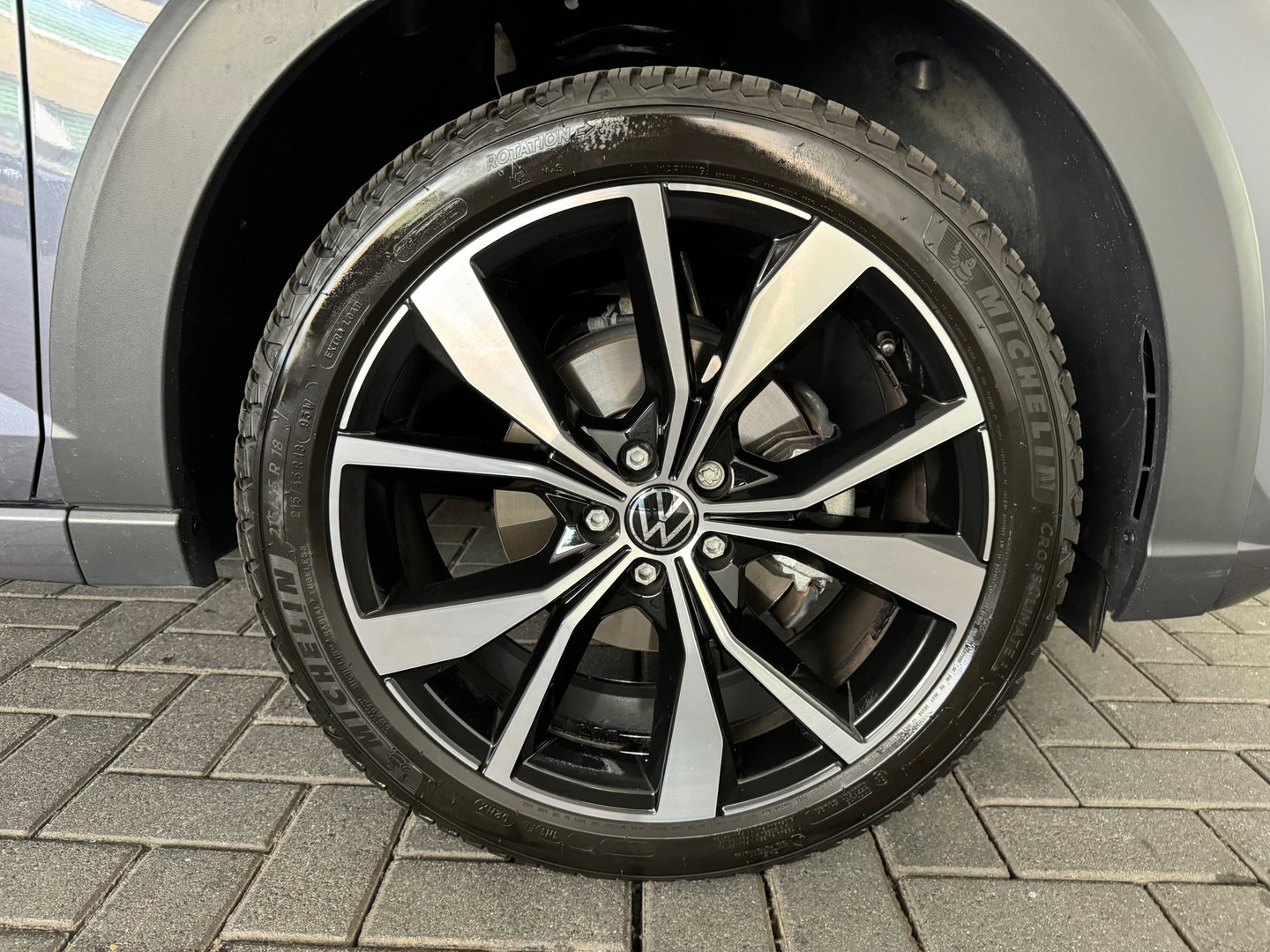 Volkswagen Taigo 1.0 TSI R-Line Edition Keyless|CarPlay|IQ