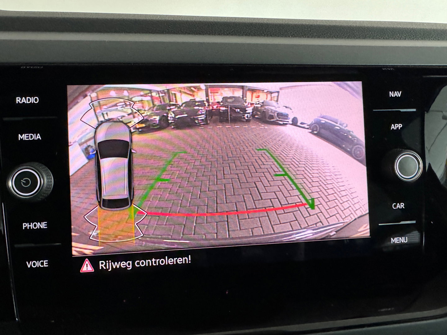 Volkswagen Taigo 1.0 TSI R-Line Edition Keyless|CarPlay|IQ