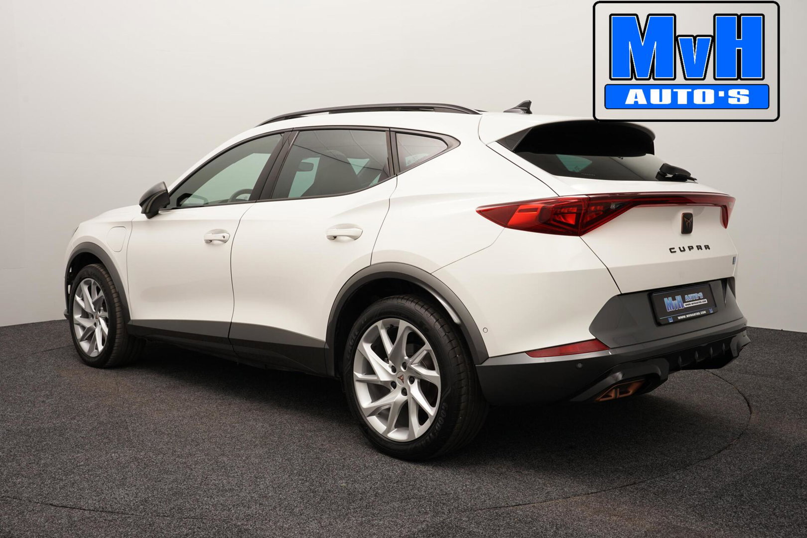 CUPRA Formentor 1.4 TSI e-Hybrid|KUIPSTOEL|PANO|STOEL/STUUR.VERW