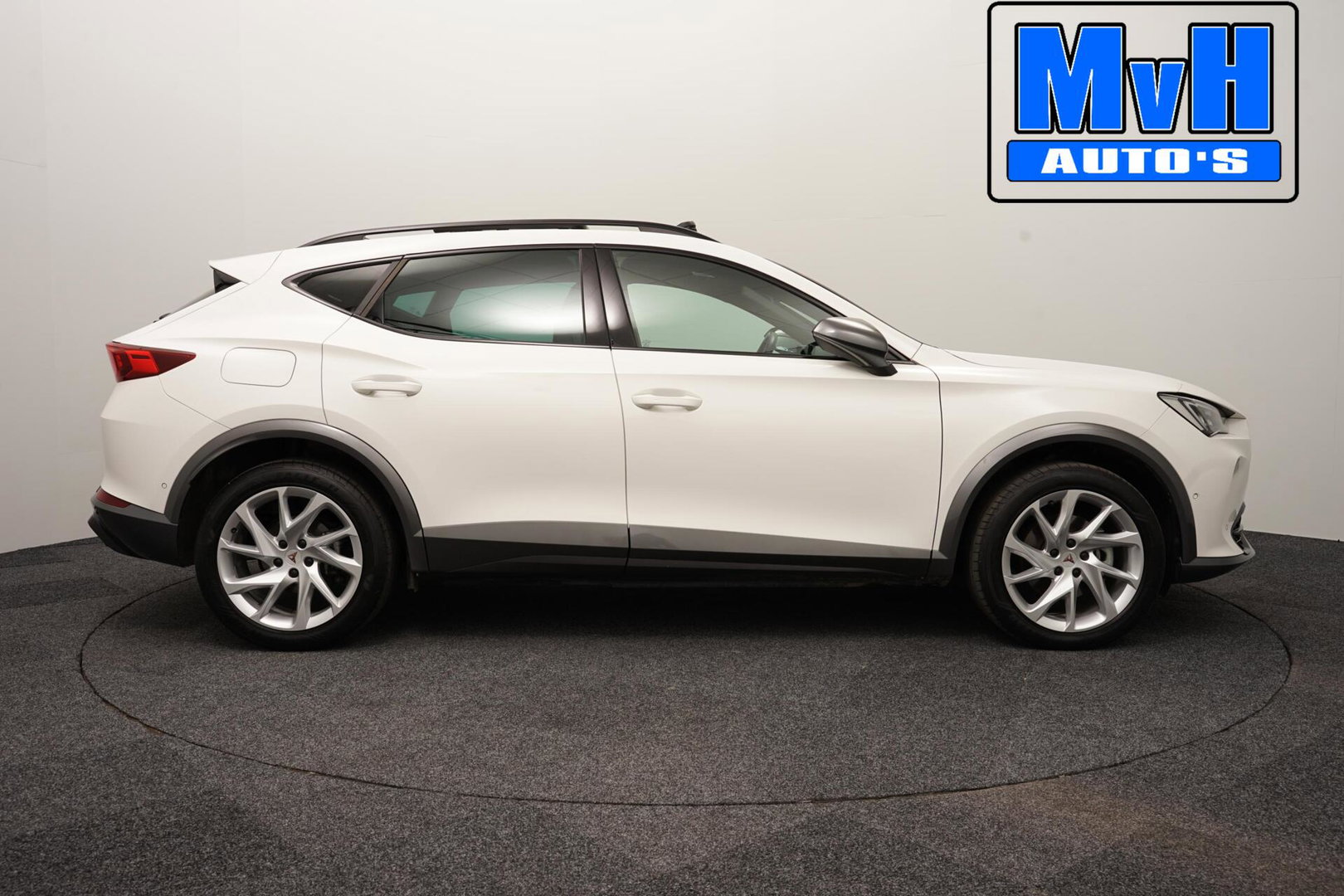 CUPRA Formentor 1.4 TSI e-Hybrid|KUIPSTOEL|PANO|STOEL/STUUR.VERW