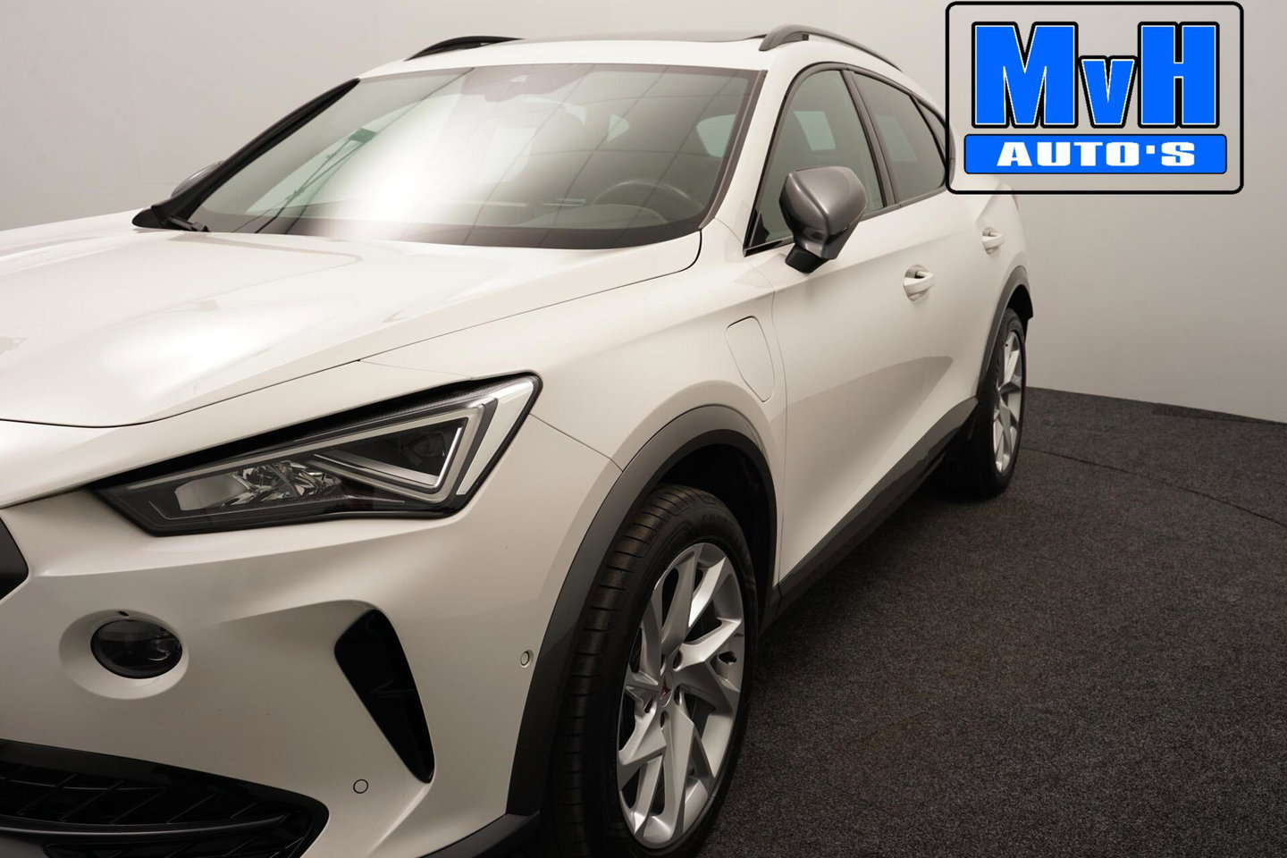 CUPRA Formentor 1.4 TSI e-Hybrid|KUIPSTOEL|PANO|STOEL/STUUR.VERW