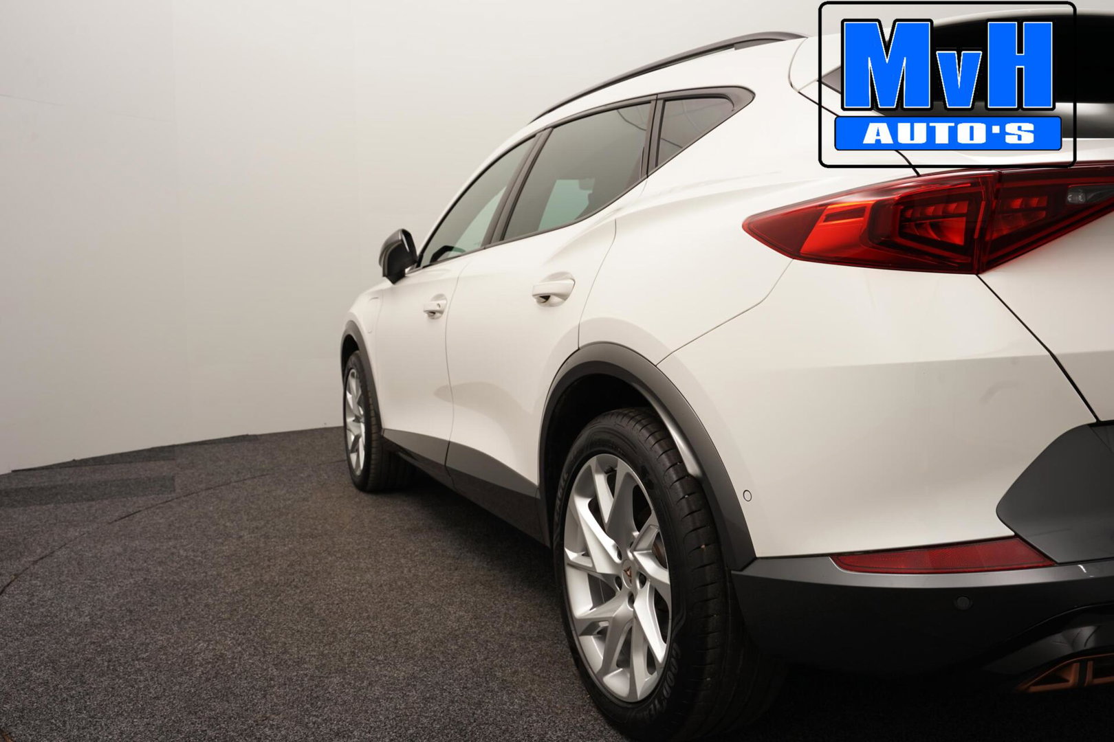 CUPRA Formentor 1.4 TSI e-Hybrid|KUIPSTOEL|PANO|STOEL/STUUR.VERW