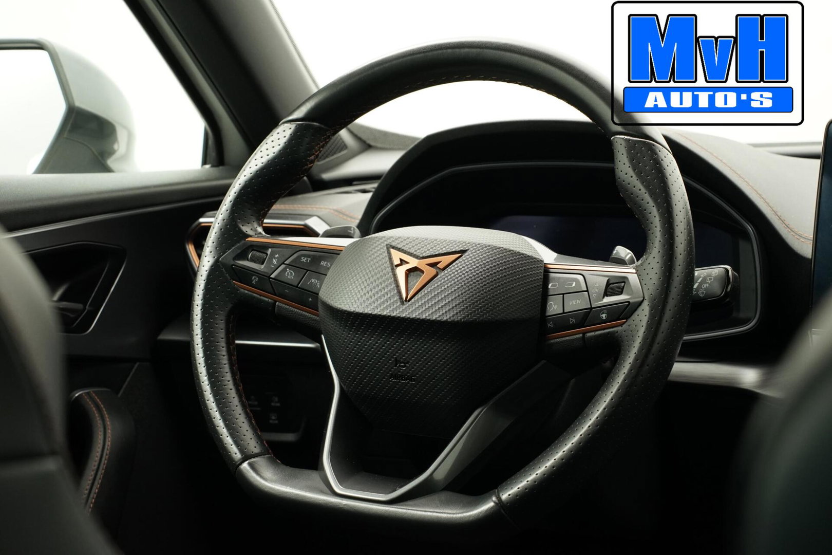CUPRA Formentor 1.4 TSI e-Hybrid|KUIPSTOEL|PANO|STOEL/STUUR.VERW