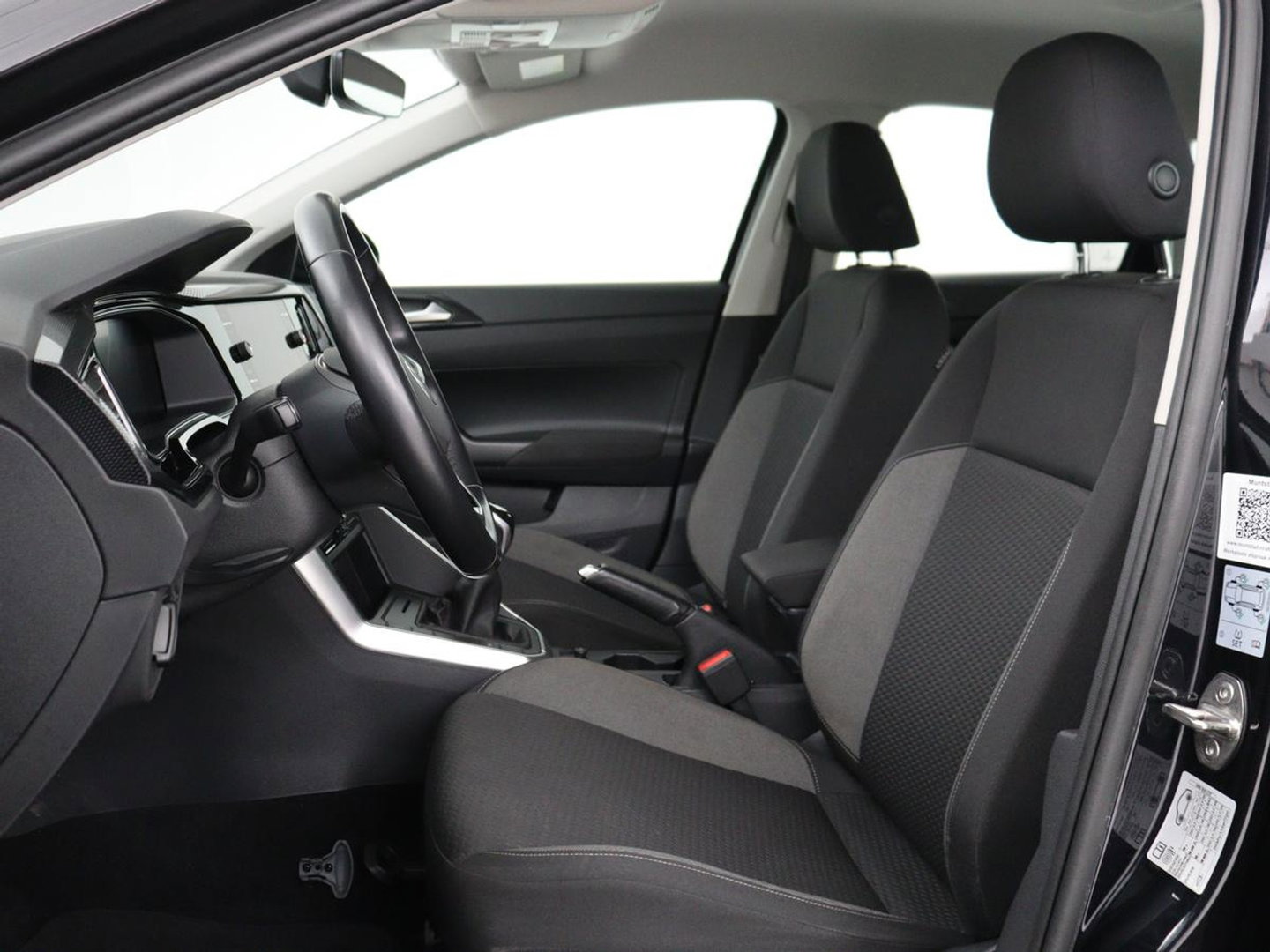 Volkswagen Taigo 1.0 TSI Life Business | Stoelverwarming | Adaptive cruise | Carplay | Navigatie | Parkeerhulp | DAB | Climate control | Full LED | File Assistent | 53.300km NAP | Origineel NL