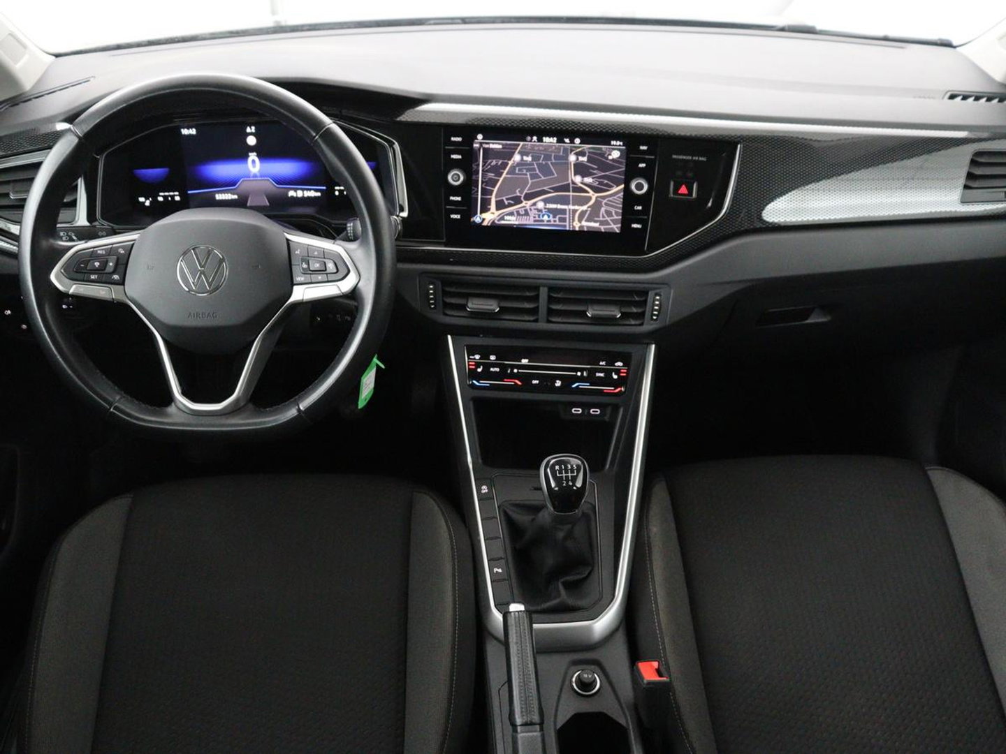 Volkswagen Taigo 1.0 TSI Life Business | Stoelverwarming | Adaptive cruise | Carplay | Navigatie | Parkeerhulp | DAB | Climate control | Full LED | File Assistent | 53.300km NAP | Origineel NL
