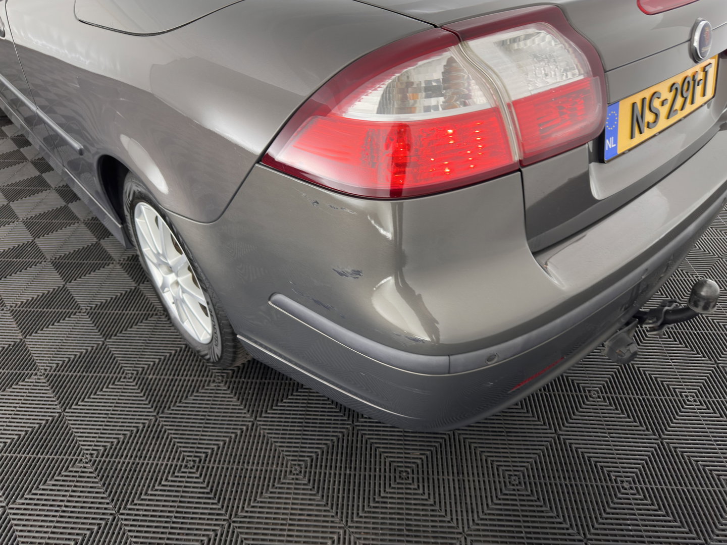 Saab 9-3 Cabrio 1.9 TiD Vector *AUT | NAVI-FULLMAP | LEATHER | ECC | PDC | CRUISE | HEATED-COMFORTSEATS | TOWBAR | 16''ALU*