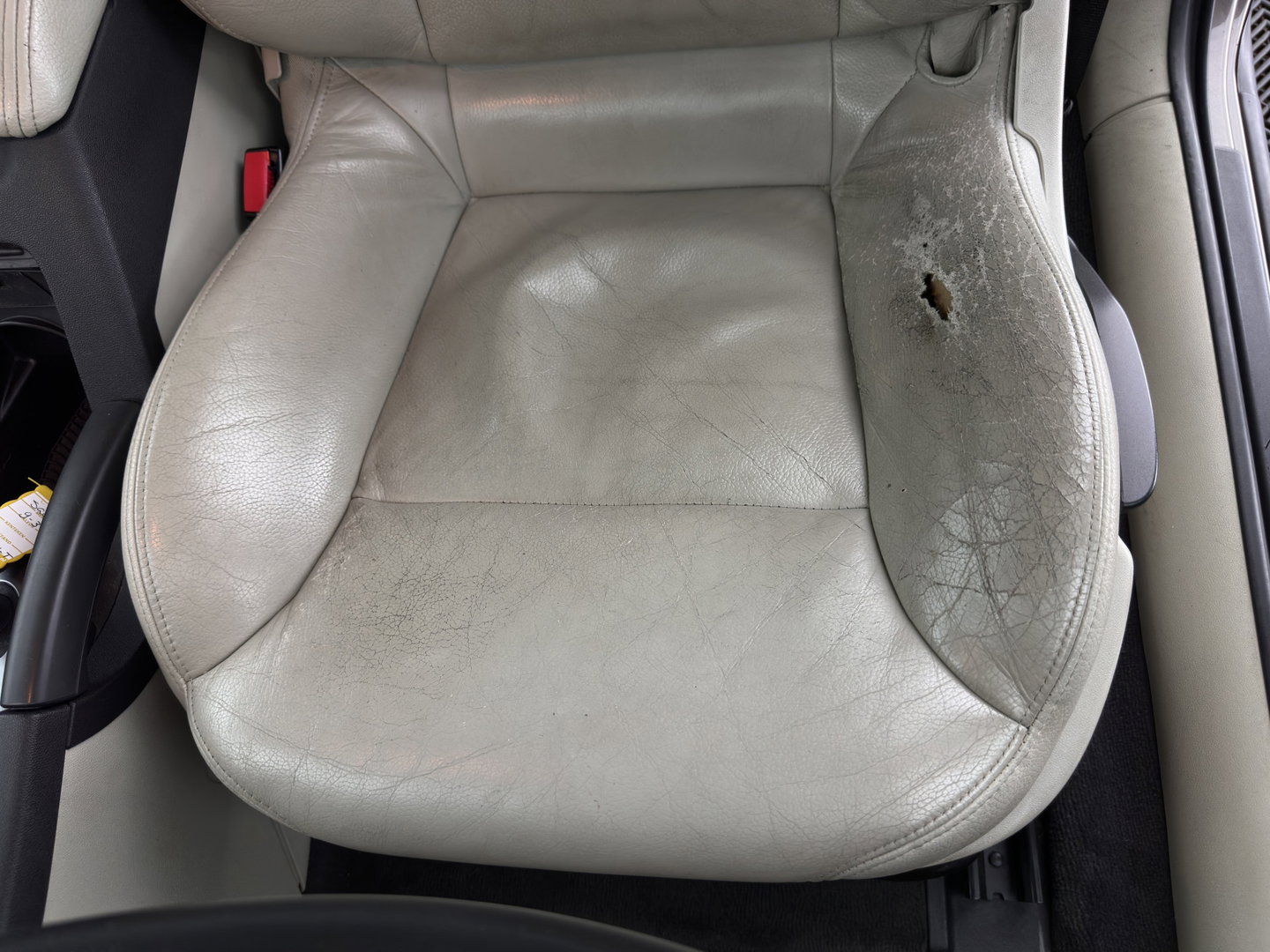 Saab 9-3 Cabrio 1.9 TiD Vector *AUT | NAVI-FULLMAP | LEATHER | ECC | PDC | CRUISE | HEATED-COMFORTSEATS | TOWBAR | 16''ALU*