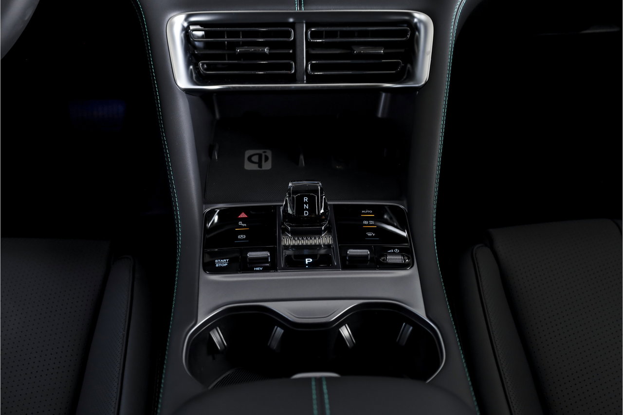 BYD SEAL U