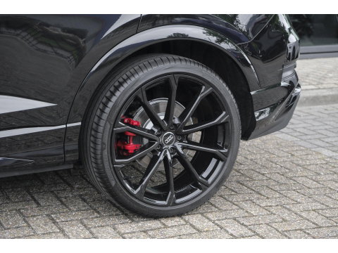 Audi RSQ3 Sportback TFSI 400pk Panoramadak Sonos Trekhaak 21" LMV BOMVOL Rode stiksels Carbon