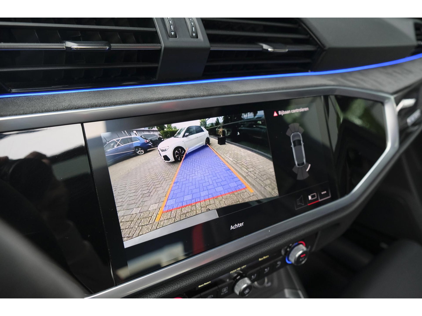 Audi RSQ3 Sportback TFSI 400pk Panoramadak Sonos Trekhaak 21" LMV BOMVOL Rode stiksels Carbon