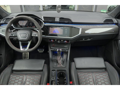 Audi RSQ3 Sportback TFSI 400pk Panoramadak Sonos Trekhaak 21" LMV BOMVOL Rode stiksels Carbon
