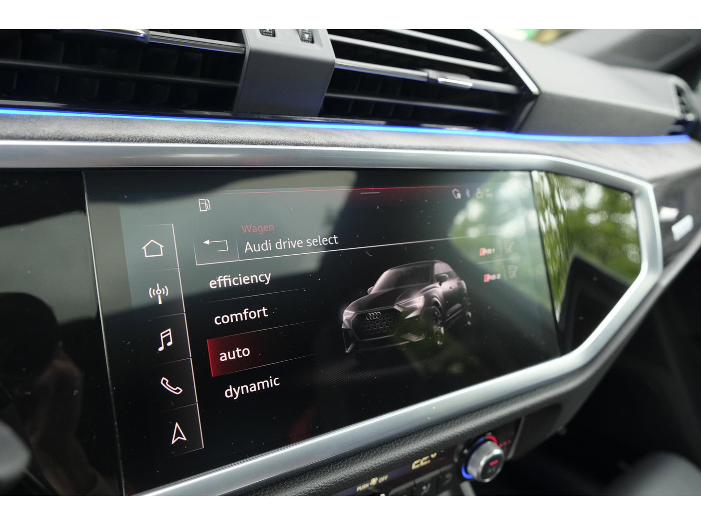 Audi RSQ3 Sportback TFSI 400pk Panoramadak Sonos Trekhaak 21" LMV BOMVOL Rode stiksels Carbon